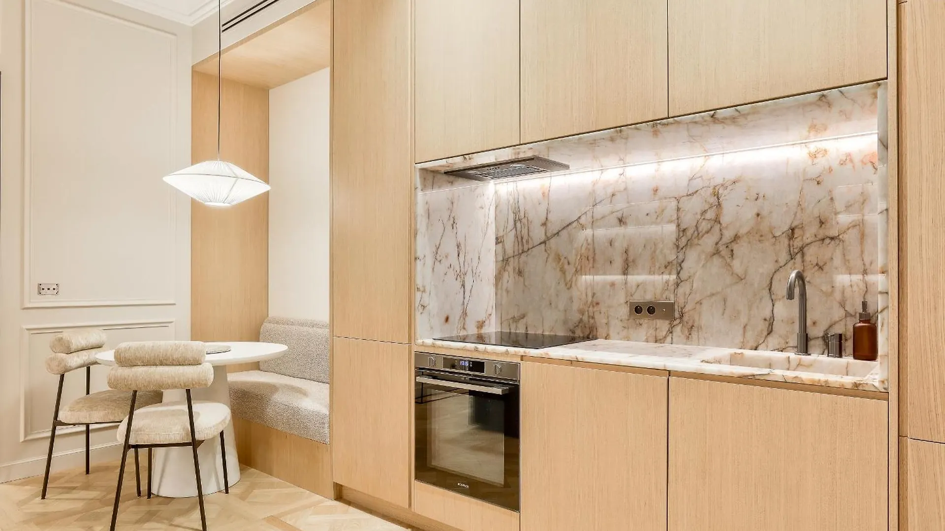 Maison Iena - Serviced On Champs Elysees Apartment Paris