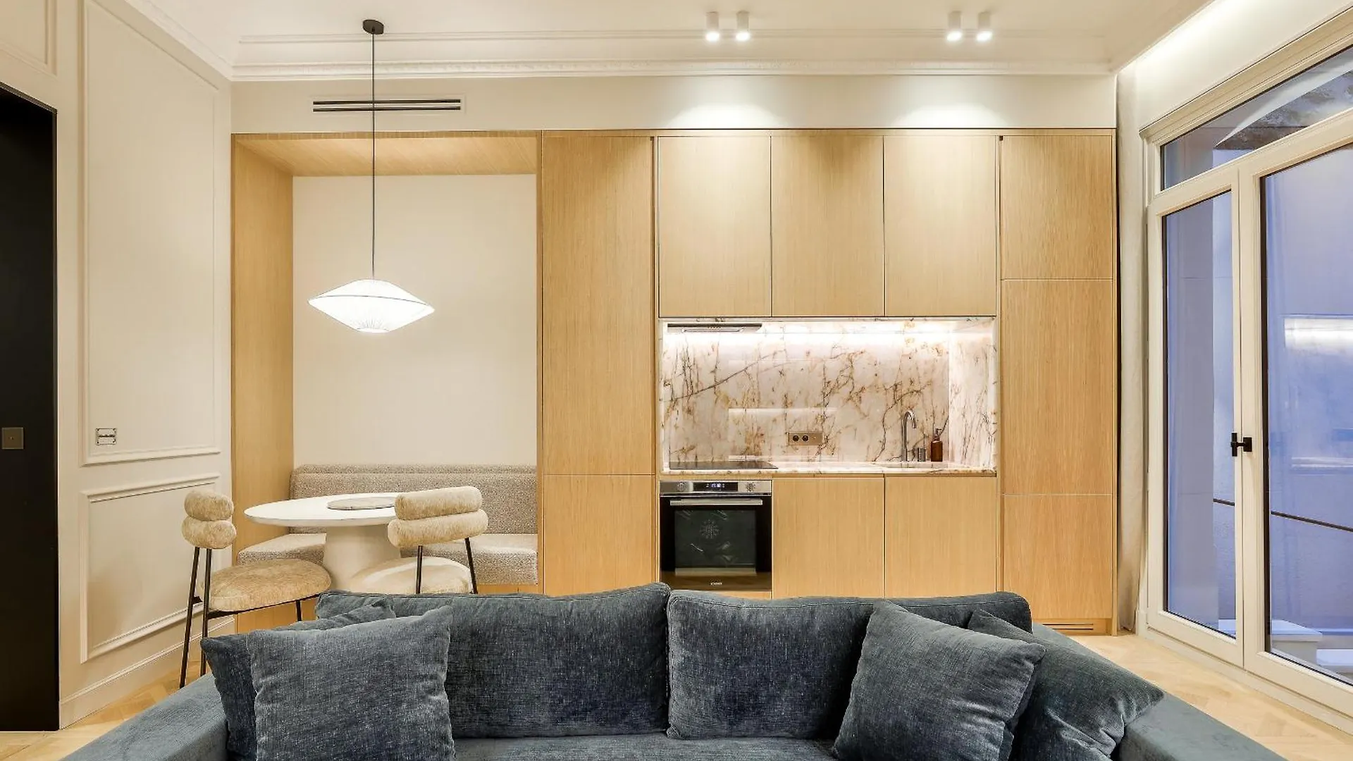 Maison Iena - Serviced On Champs Elysees Paris