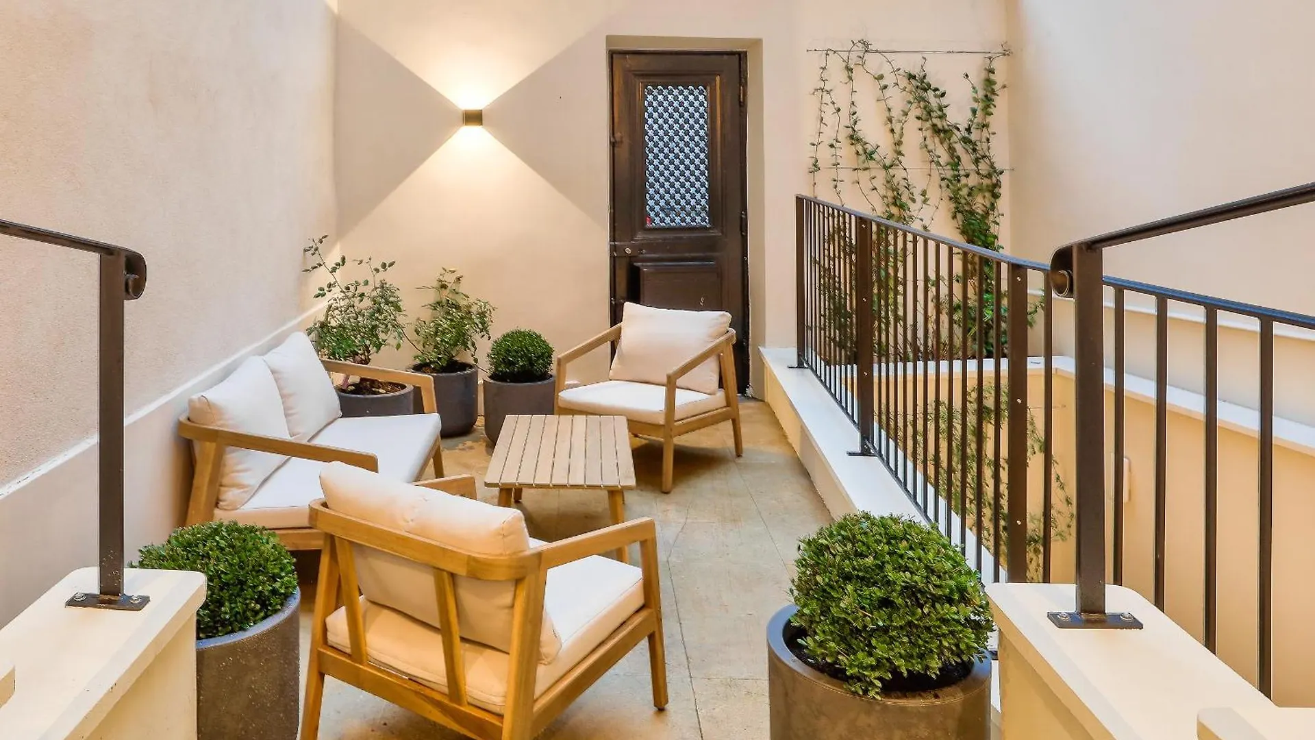 Maison Iena - Serviced On Champs Elysees * Paris