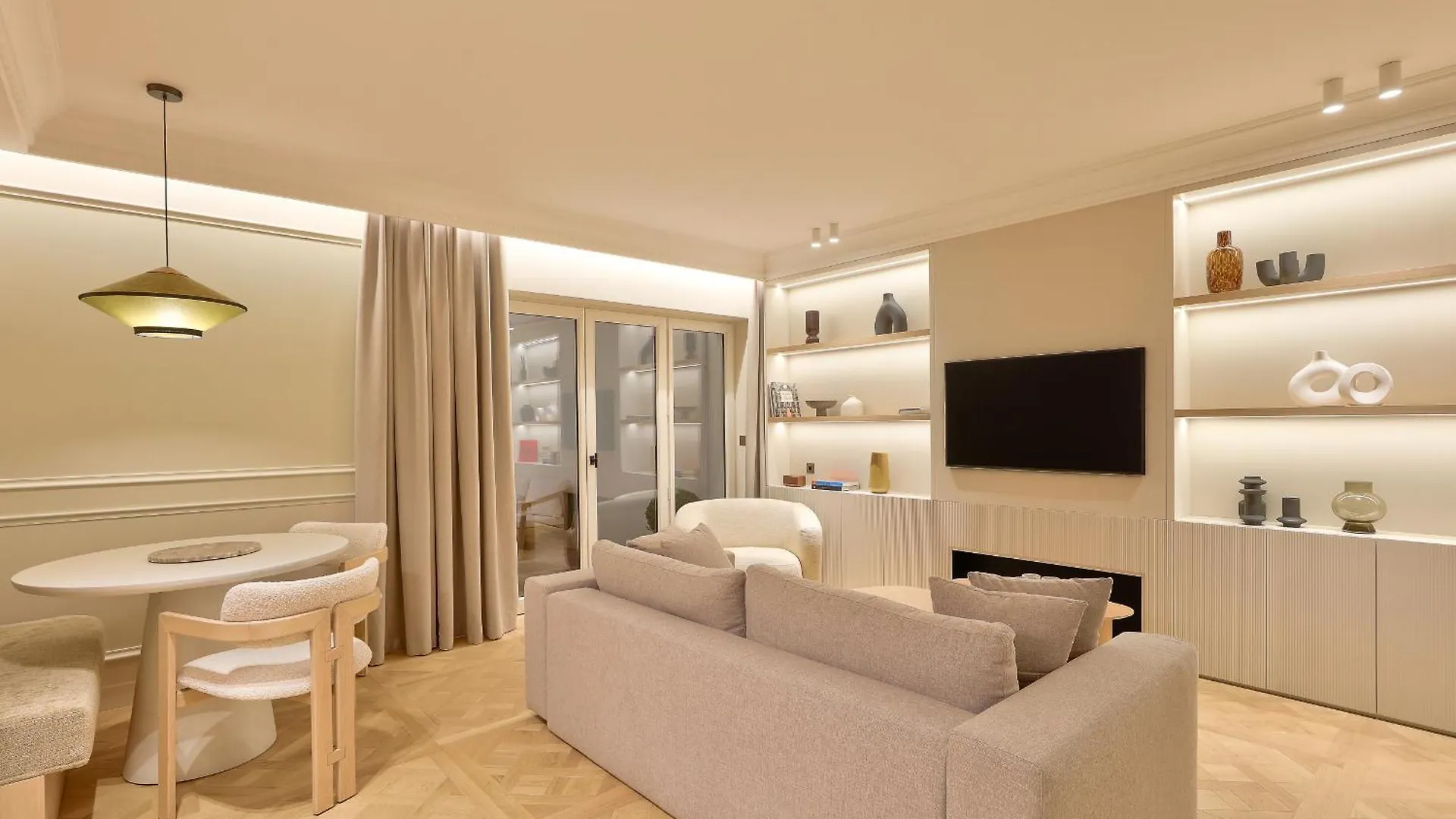 Maison Iena - Serviced On Champs Elysees